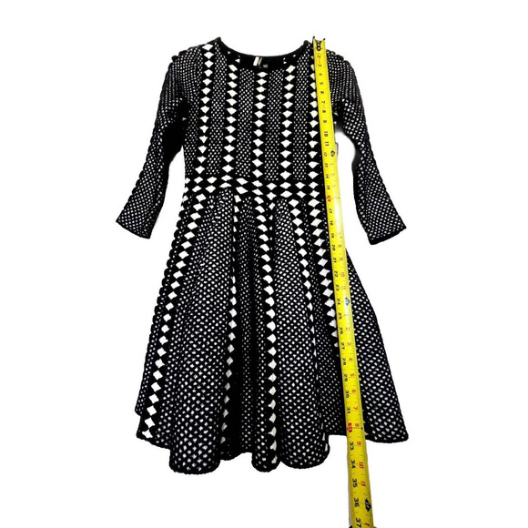 Topshop Geometric Print Thick Knit Dress Size 6 Black White Knee Length Flare - Picture 7 of 10